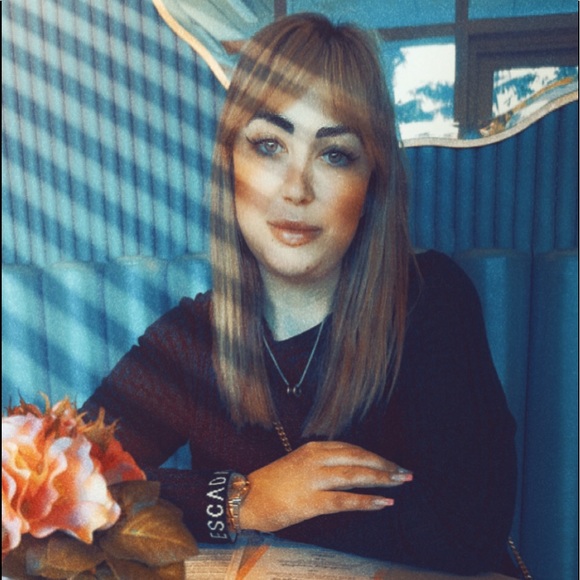 Meet the Posher Other - Meet your Posher, Marianna